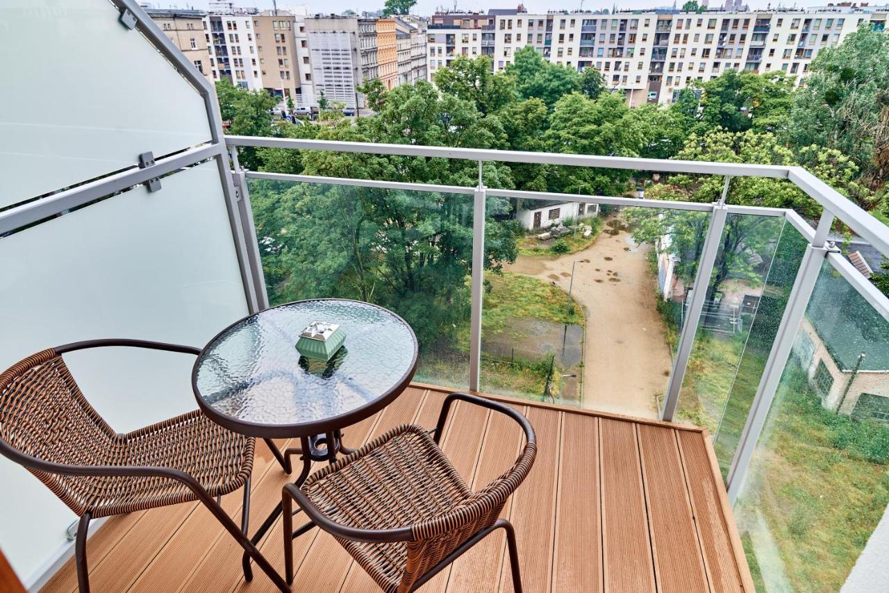 Apartments Wroclaw Pulaskiego By Noclegi Renters Bagian luar foto
