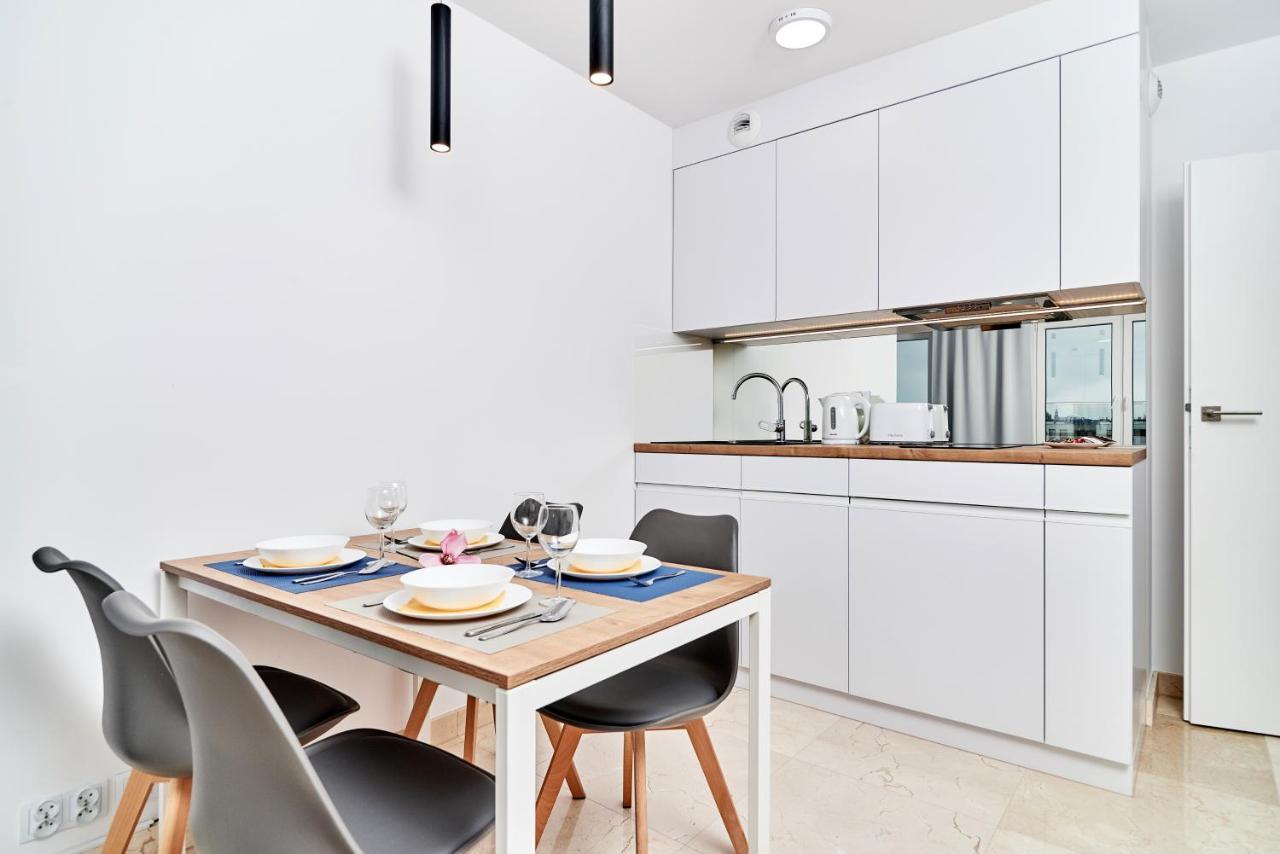 Apartments Wroclaw Pulaskiego By Noclegi Renters Bagian luar foto